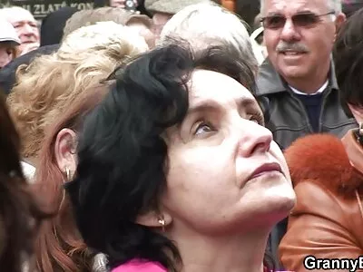 Чука се с пияна мацка. порнобългарско