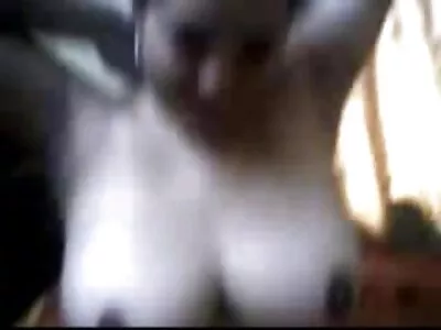 Майката си проправи път в стаята на сина и нападна порно български пишка .
