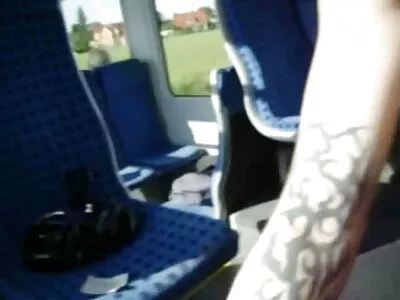 Сладур българско домашно порно с татуировка.