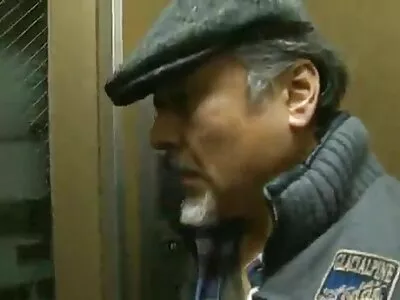 Мъжът набива късокраката блондинка българско секс Обри.