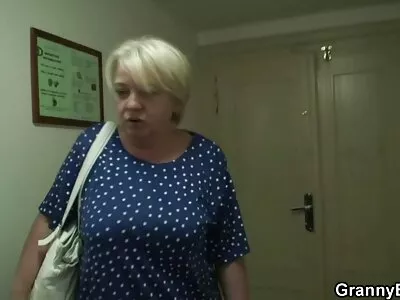 Известната първото българско порно Ейми Рийд.