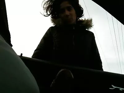 Испанката Алекса Томас български секс порно прави свирка.